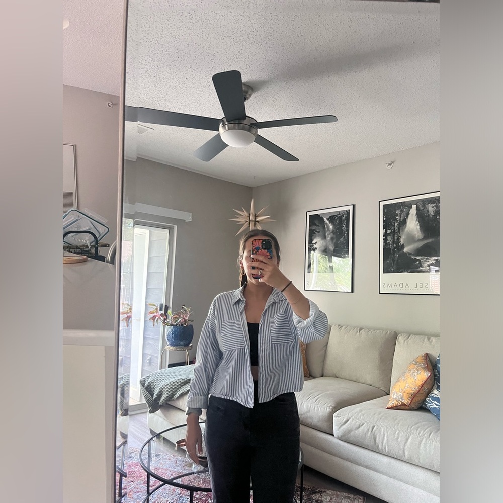 Isa & Ella Seersucker Cropped Button Down